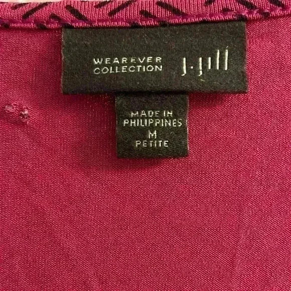 J Jill wearever collection dark pink v neck pullover tunic top. Medium petite - Picture 5 of 7